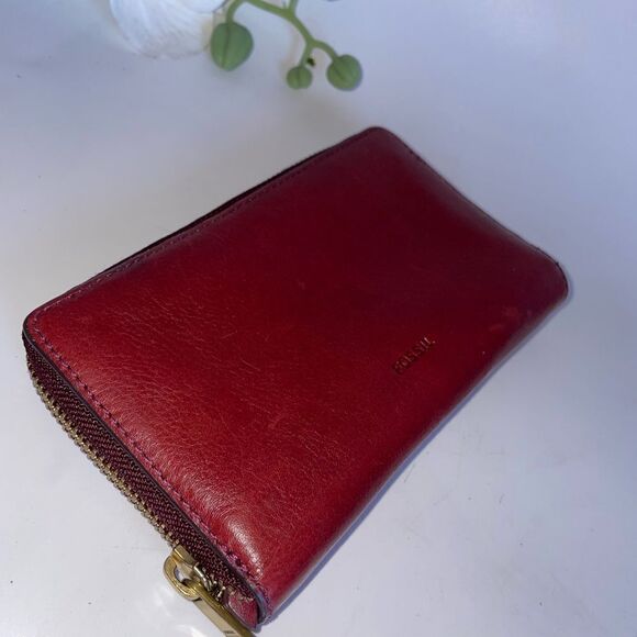 Fossil Burgundy Cell Phone Leather Wallet - Picture 7 of 7